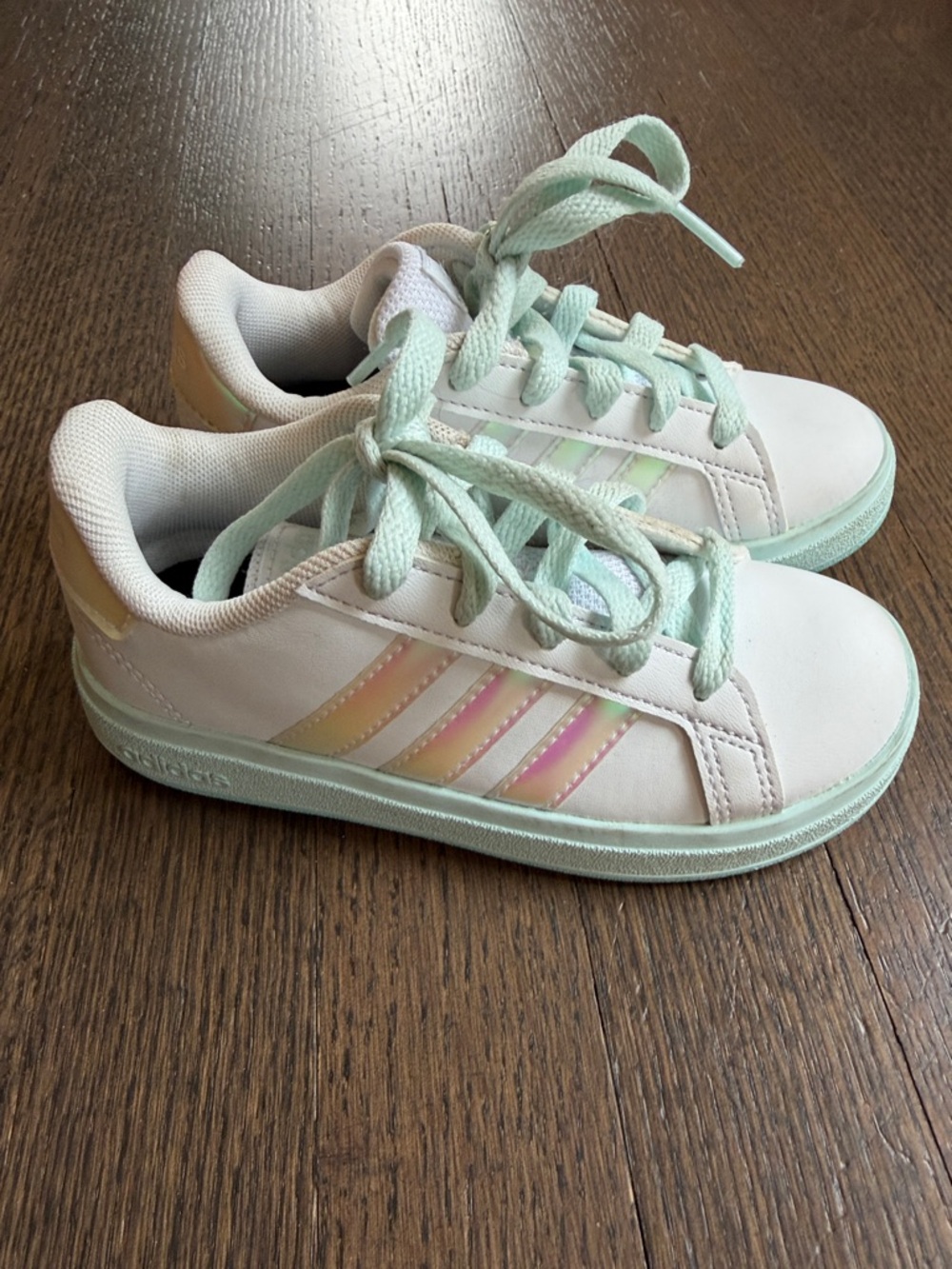 NWOT adidas Kids Grand Court 2.0 Sneakers - White/Flash Aqua/Halo Mint - sz 10.5
